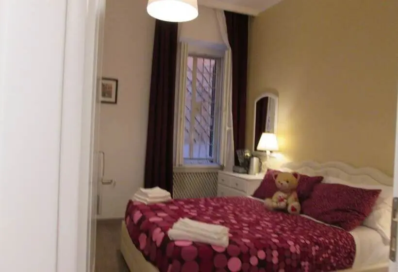 اتاق استاندارد با بالکن, Trevi Elegance Suite