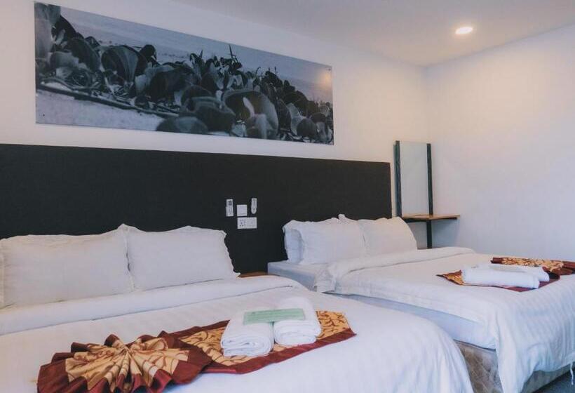 کلبه ییلاقی, The Barat Tioman Beach Resort