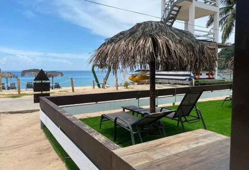 ویلای 1 خوابه, The Barat Tioman Beach Resort