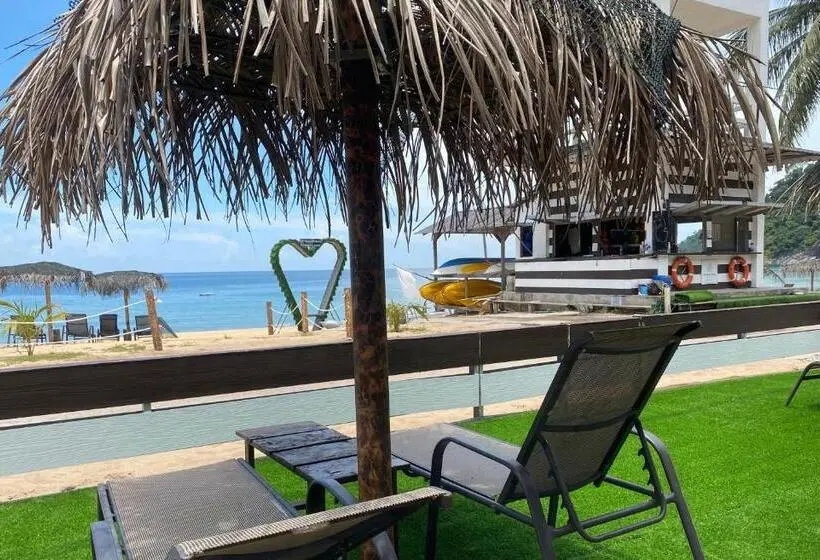 ویلای 1 خوابه, The Barat Tioman Beach Resort