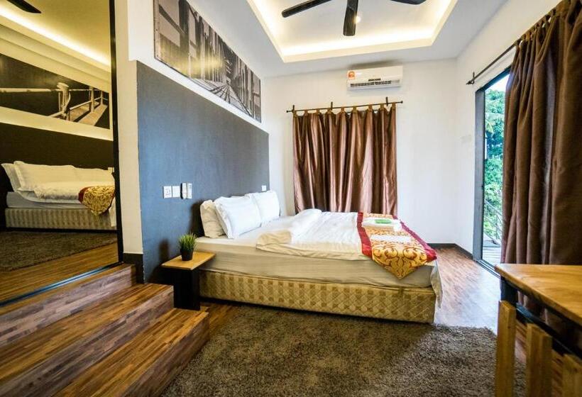 بنجلو قياسى مطل على البحر, The Barat Tioman Beach Resort