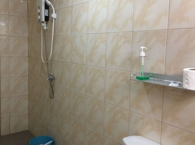 اتاق استاندارد سه نفره, Cebu Courtyard