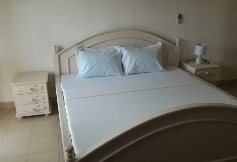 اتاق اکونومی, Residence Diane