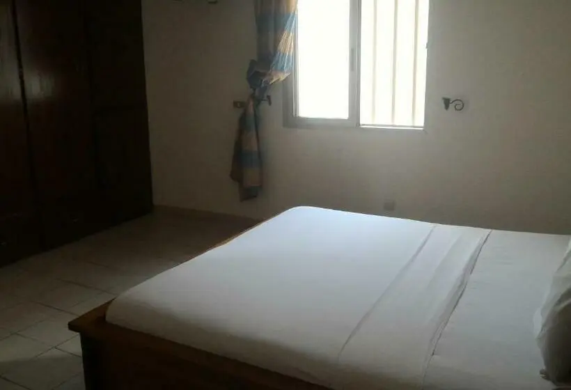 اتاق اکونومی, Residence Diane