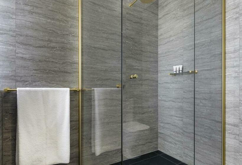 اتاق لوکس با تخت بزرگ, Maya Maya At Mandoon Estate