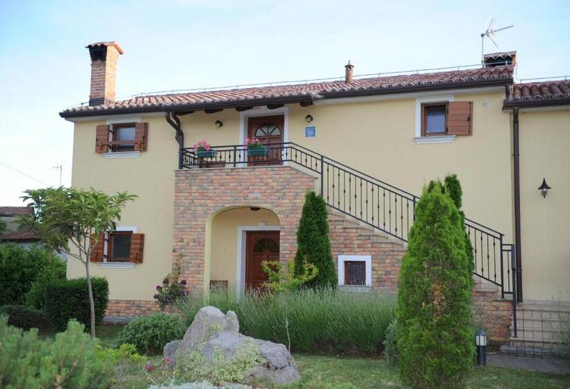 شقة غرفة واحدة مطلة على حمام السباحة, Guest House Stancija Kovacici