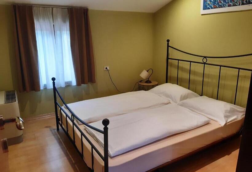 Апартаменты 1 Спальня Вид на Бассейн, Guest House Stancija Kovacici
