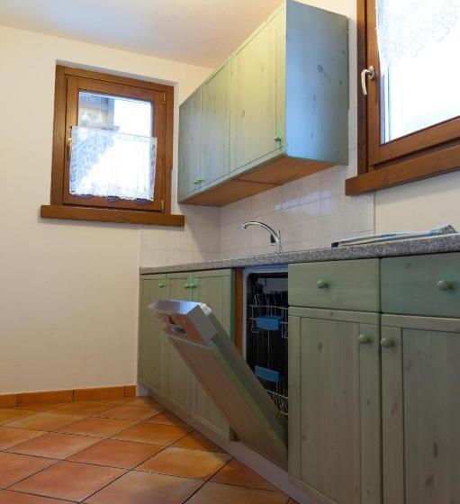 آپارتمان 1 خوابه با بالکن, Residence Bait Da Mott