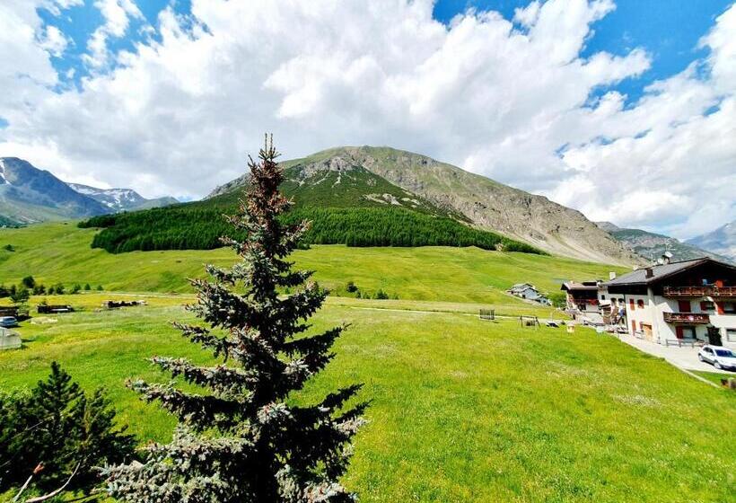 1 Bedroom Penthouse Apartment, Residence Bait Da Mott