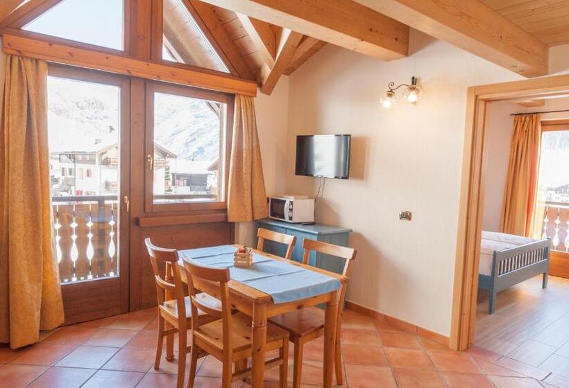 1 Bedroom Penthouse Apartment, Residence Bait Da Mott