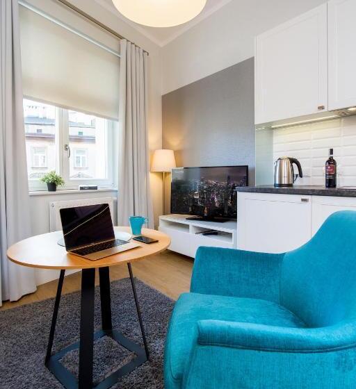 דירת חדר, Cracow Riverside Apart