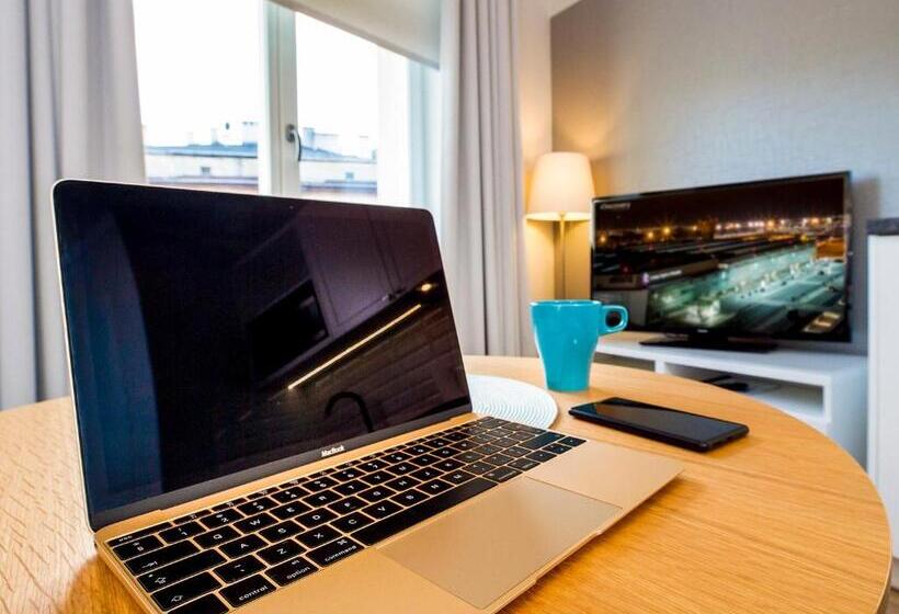 דירת חדר, Cracow Riverside Apart