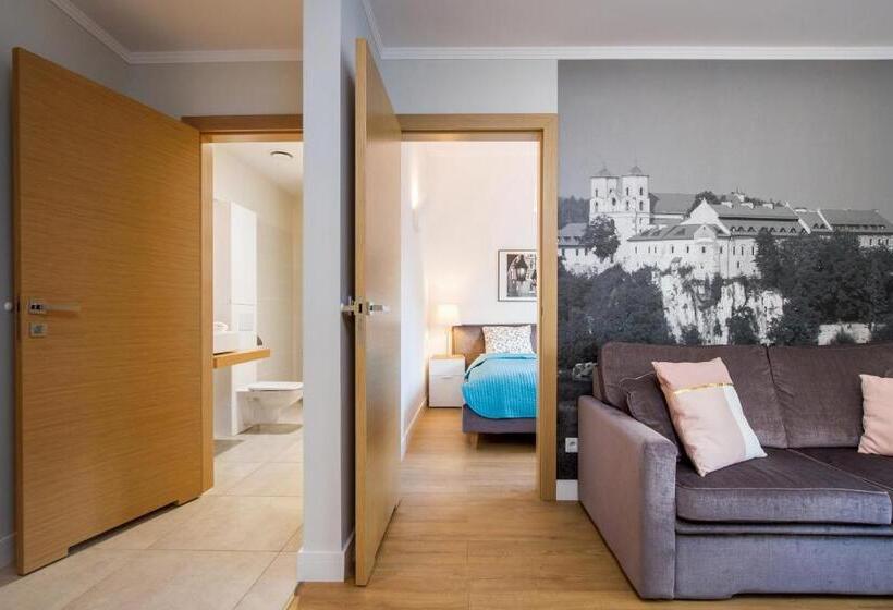 דירת חדר, Cracow Riverside Apart