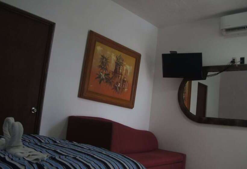 家庭间, Casa Del Parque Vallarta