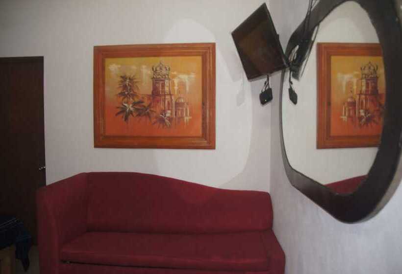 家庭间, Casa Del Parque Vallarta