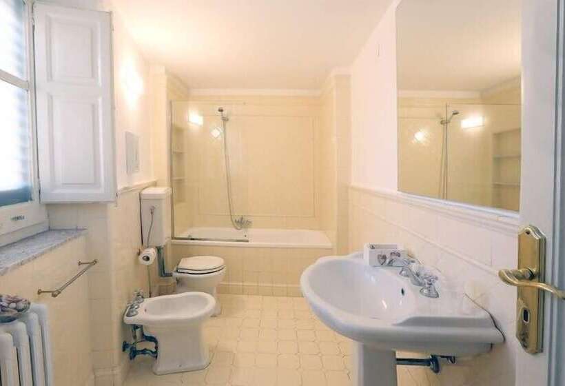 سوییت خانوادگی, B&b Palazzo Napolitano