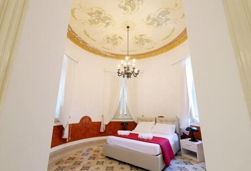 سوییت خانوادگی, B&b Palazzo Napolitano