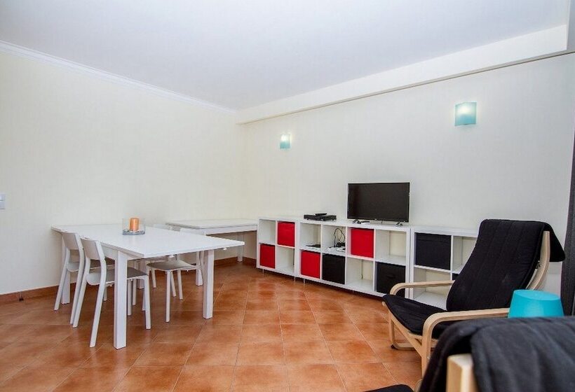 带两个卧室的复式公寓, Sunhome