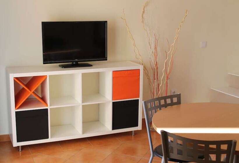 带两个卧室的复式公寓, Sunhome