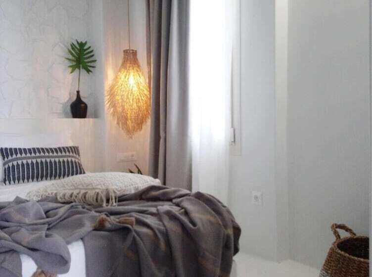 Апартаменты Премиум 1 Спальня, Emery