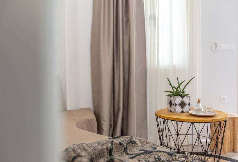 Апартаменты Премиум 1 Спальня, Emery