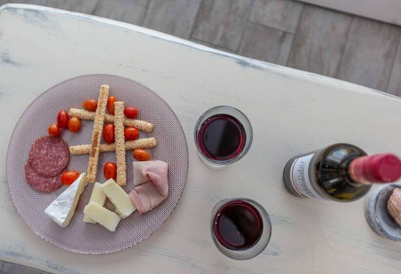 Апартаменты Superior 1 Спальня, Emery