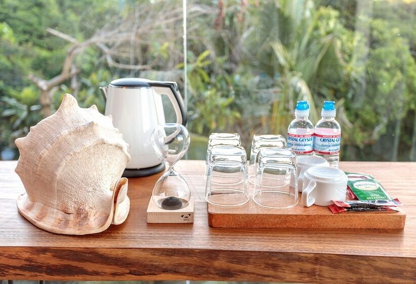 Номер Deluxe Вид на Море, Beluu Sea View Resort