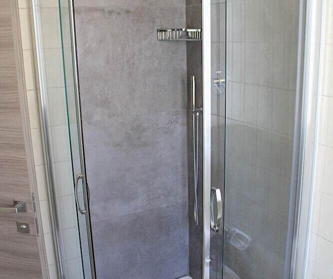 غرفة قياسية, Savoia