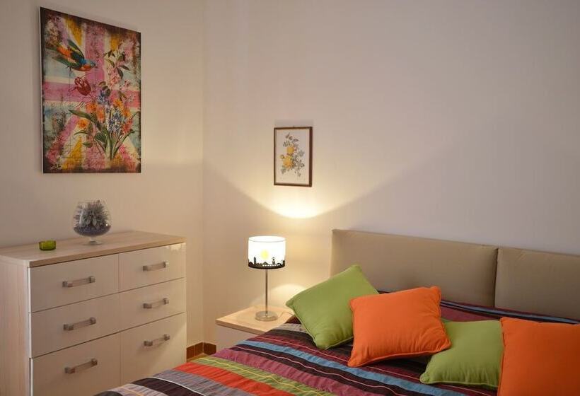 اتاق استاندارد, Liberty Guest House