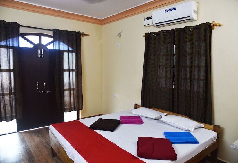 Basic Rum Dubbelsäng, Smiley Baga Coast