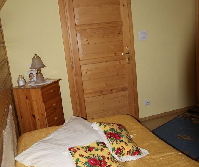 اتاق استاندارد یک نفره, Willa Pod Banderą