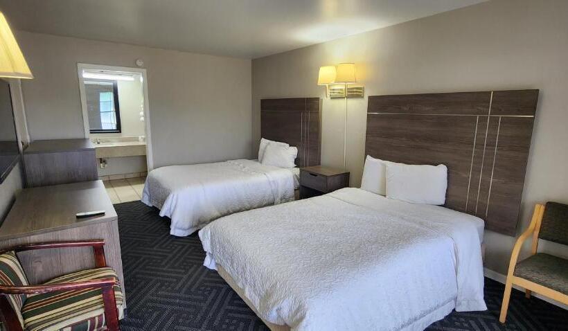 Quarto Triplo Estandar, Alice Motor Inn