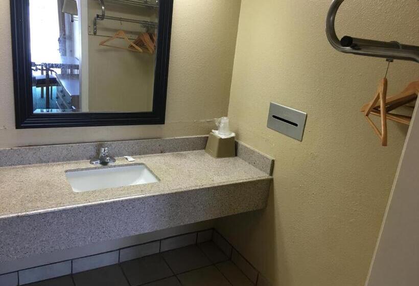 Quarto Triplo Estandar, Alice Motor Inn