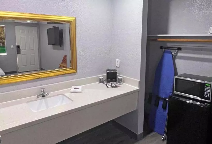 اتاق استاندارد با تخت بزرگ, Anchorage Inn Lakeport