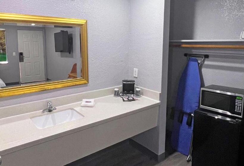 스탠다드 룸 킹사이즈 침대, Anchorage Inn Lakeport