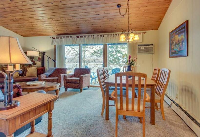 شقة غرفة واحدة, Bay Point On the Lake