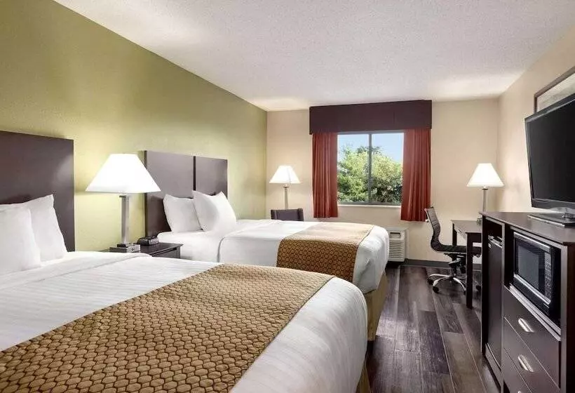 Standard-huone 2 Parivuodetta, Baymont By Wyndham Monroe