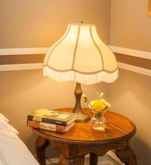 スタンダードルーム, Inn St Helena