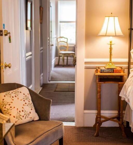 デラックススイート, Inn St Helena