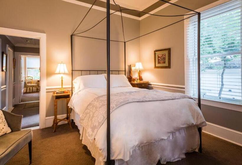 デラックススイート, Inn St Helena