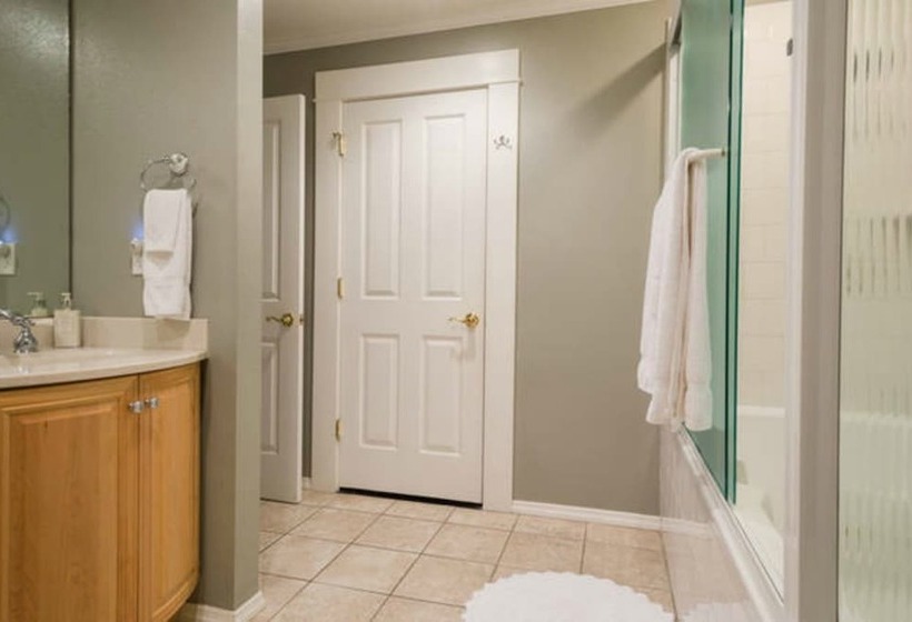 デラックスルーム, Inn St Helena