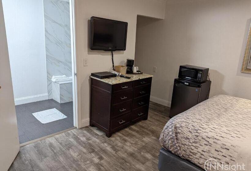 标准间, Deluxe Inn