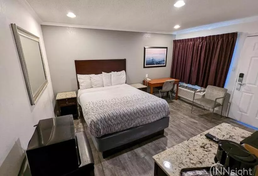 اتاق استاندارد, Deluxe Inn