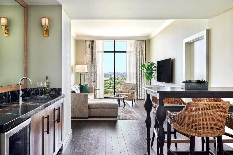 キングサイズベッドのスイートルーム, Omni Barton Creek Resort And Spa Austin
