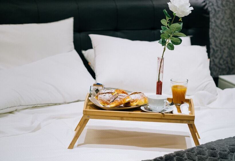 חדר סטנדרט, Operà Suites Pinciana