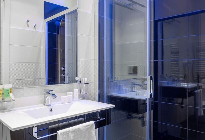 חדר סטנדרט, Operà Suites Pinciana