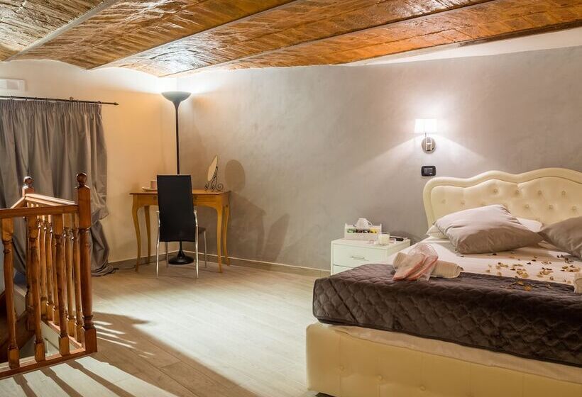 חדר סופריור לשלושה, Operà Suites Pinciana