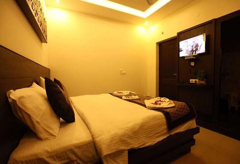 Номер Стандарт, Avalon Taj