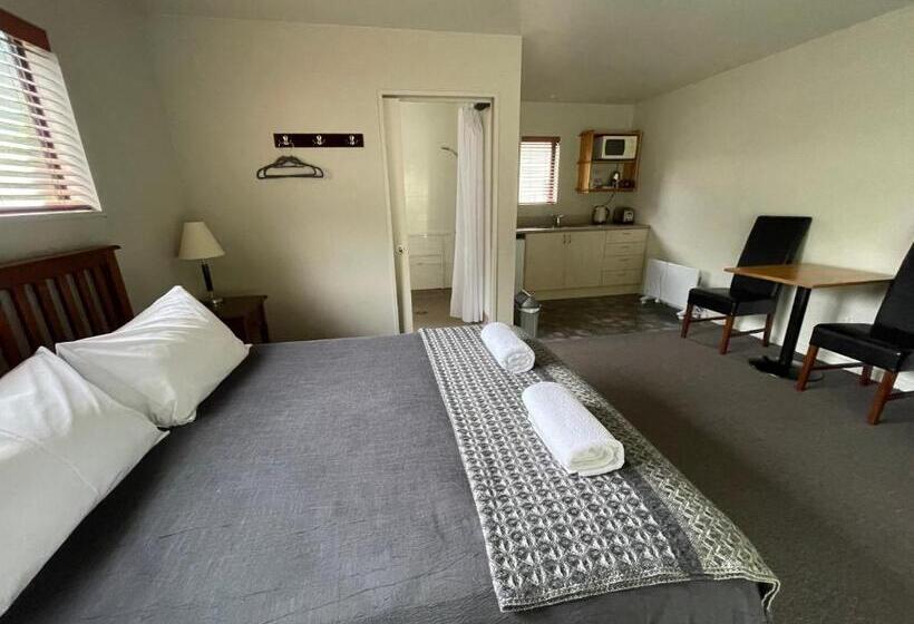 Студия Стандарт, Arthur S Pass Motel & Lodge