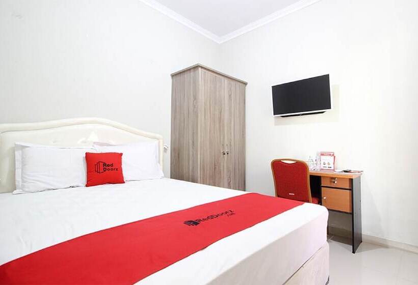 غرفة إقتصادية, Reddoorz Plus Near Stie Ykpn